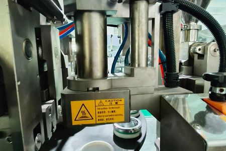 Máquina de selladora de tubos