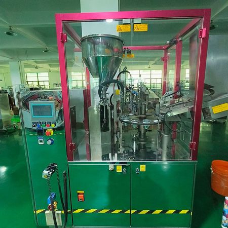 Máquina de selladora de tubos