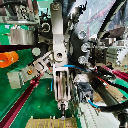 Máquina de selladora de tubos