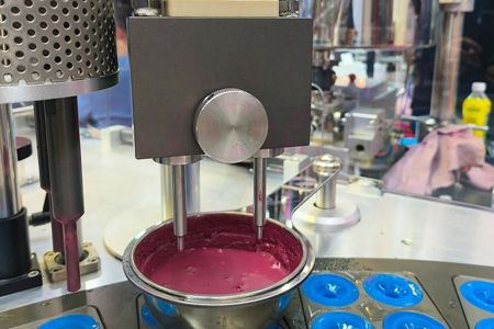 Llenadora de lápiz labial