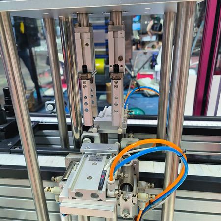 Dispositivo giratorio de lápiz labial